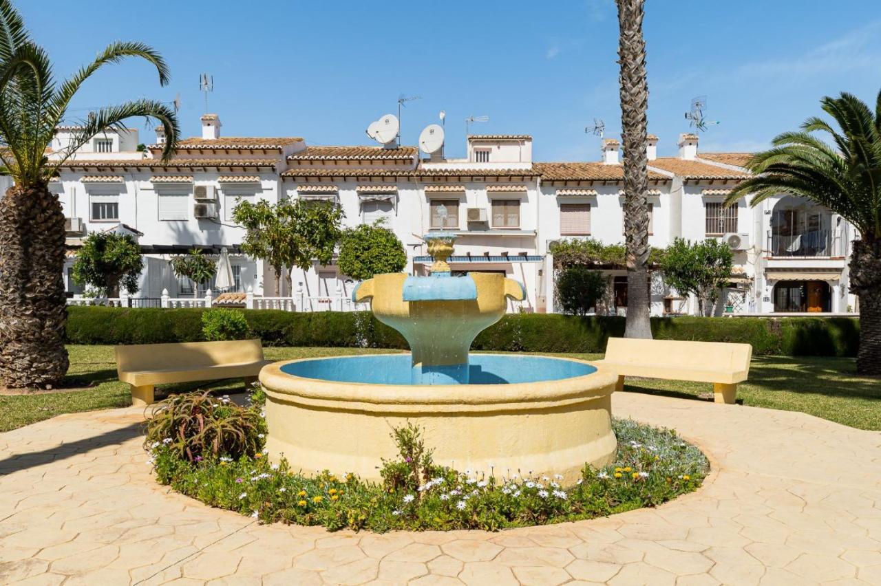 Casa Lago Jardin Alicante Exterior photo